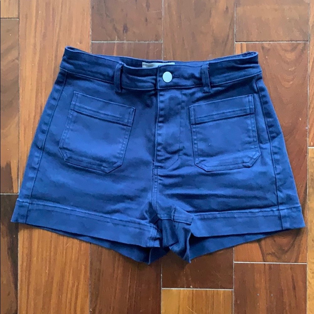 Everlane Patch Pocket Shorts